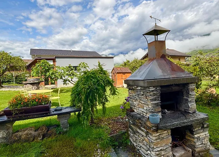 Charmante Maisonnette Avec Jardin *